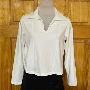 Fiorlini International White LS Blouse Top
Size Small 4- 6
Short Waisted Stretch